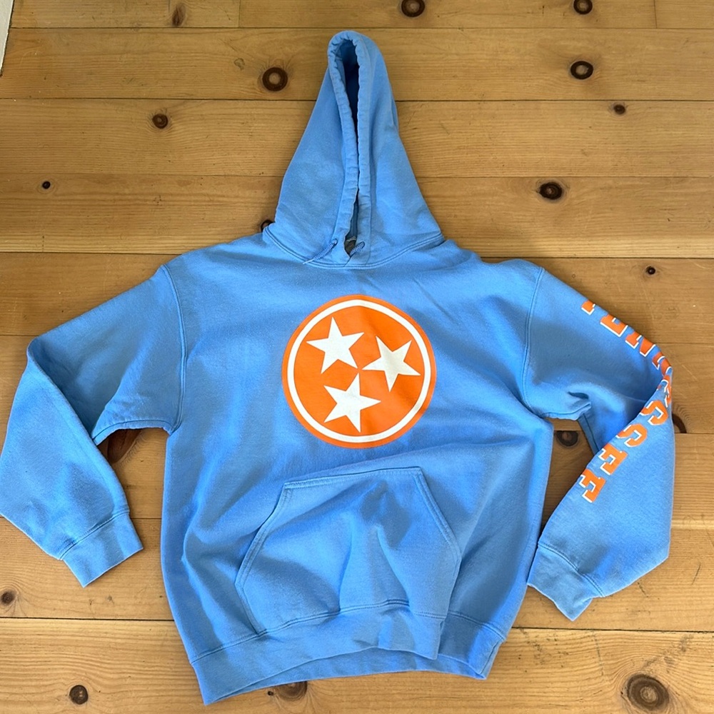 ▪️Tennessee sweatshirt with the TN flag symbol
